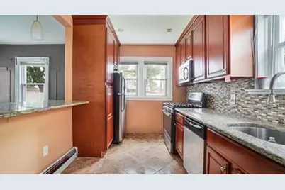 104-28 201 Street, Saint Albans, NY 11412 - Photo 4