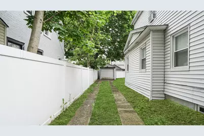 104-28 201 Street, Saint Albans, NY 11412 - Photo 12