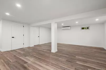 8 Junard Drive, Roslyn, NY 11576 - Photo 26