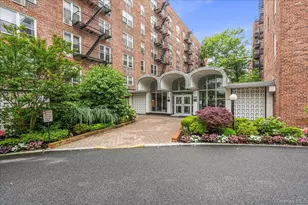 54-44 Little Neck Pkwy, Little Neck, NY 11362 - Photo 2