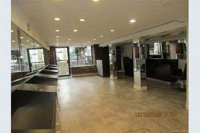 75-08 Metropolitan Avenue #lower, Middle Village, NY 11379 - Photo 16