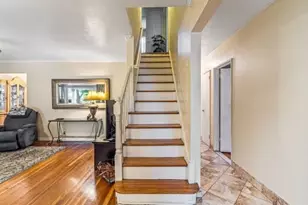 49-75 175th Pl, Fresh Meadows, NY 11365 - Photo 4