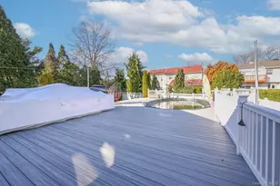 972 South End, Woodmere, NY 11598 - Photo 22