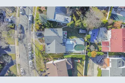 972 S End, Woodmere, NY 11598 - Photo 24