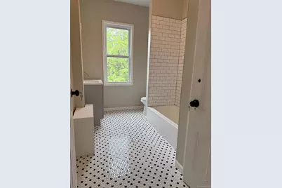 155 Hawthorne Avenue, Yonkers, NY 10701 - Photo 18