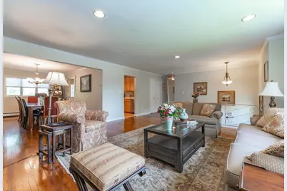 528 Longacre Avenue, Woodmere, NY 11598 - Photo 4