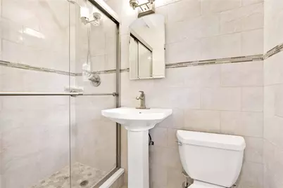 906 Bromton Drive, Westbury, NY 11590 - Photo 20