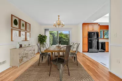 906 Bromton Drive, Westbury, NY 11590 - Photo 22