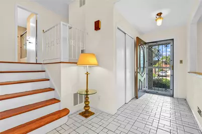 906 Bromton Drive, Westbury, NY 11590 - Photo 8