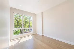 42-09 Hampton St, Elmhurst, NY 11373 - Photo 6