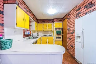 58-83 57th Rd, Maspeth, NY 11378 - Photo 12