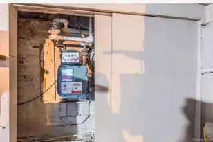 58-83 57th Rd, Maspeth, NY 11378 - Photo 18