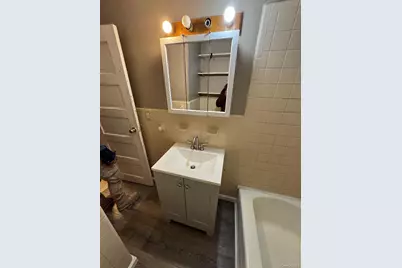 77 Carroll Street, Poughkeepsie, NY 12601 - Photo 12