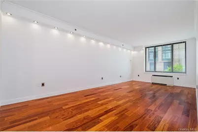 10 City Place #2D, White Plains, NY 10601 - Photo 2