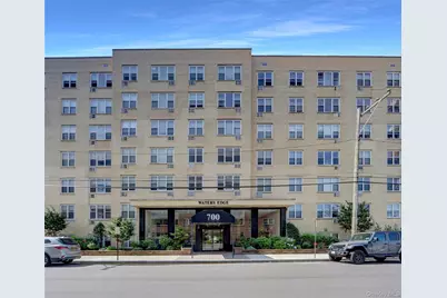 700 Shore Road #3D, Long Beach, NY 11561 - Photo 2