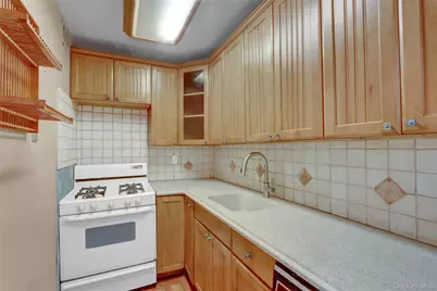 700 Shore Road #3D, Long Beach, NY 11561 - Photo 8