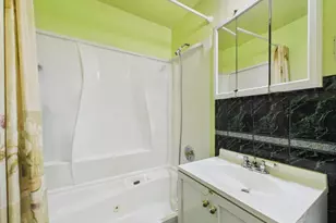 335 Loring Rd, Levittown, NY 11756 - Photo 26