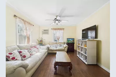 335 Loring Road, Levittown, NY 11756 - Photo 6