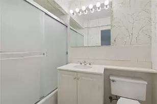 1390 Broadway, Hewlett, NY 11557 - Photo 18