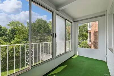 1390 Broadway #118, Hewlett, NY 11557 - Photo 24