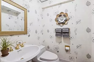 1390 Broadway, Hewlett, NY 11557 - Photo 12