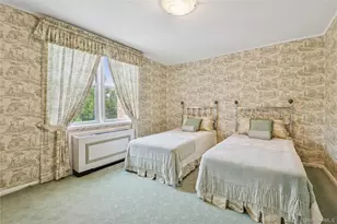 1390 Broadway, Hewlett, NY 11557 - Photo 20