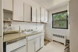 91-49 153rd Ave, Howard Beach, NY 11414 - Photo 8