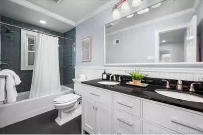 127 Harmon Avenue, Pelham, NY 10803 - Photo 22