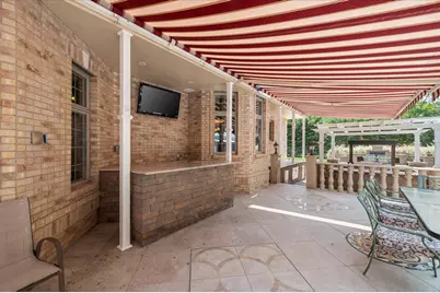 135 Millet Street N, Dix Hills, NY 11746 - Photo 40