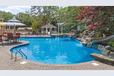 135 Millet Street N, Dix Hills, NY 11746 - Photo 36