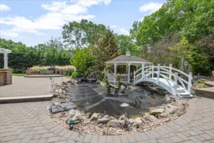 135 Millet St N, Dix Hills, NY 11746 - Photo 44