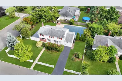 224 Oakland Avenue, Deer Park, NY 11729 - Photo 14