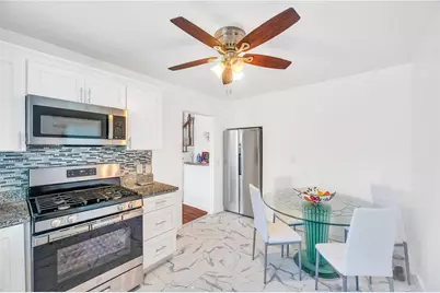 224 Oakland Avenue, Deer Park, NY 11729 - Photo 6