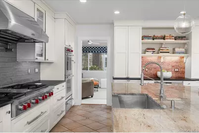 115 Cliff Avenue, Pelham, NY 10803 - Photo 14