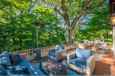 115 Cliff Avenue, Pelham, NY 10803 - Photo 18