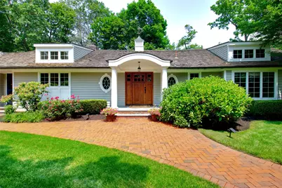 100 Gristmill Lane, Manhasset, NY 11030 - Photo 4