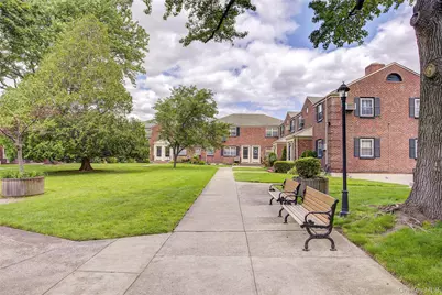 211-19A 73 Avenue #Lower, Oakland Gardens, NY 11364 - Photo 2