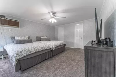 143 Davis Avenue, Inwood, NY 11096 - Photo 8