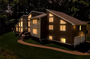 4 S Hill Rd, Tomkins Cove, NY 10986 - Photo 2