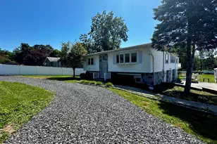 1300 Burlingham Rd, Pine Bush, NY 12566 - Photo 2