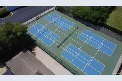 [Address not provided], East Moriches, NY 11940 - Photo 4