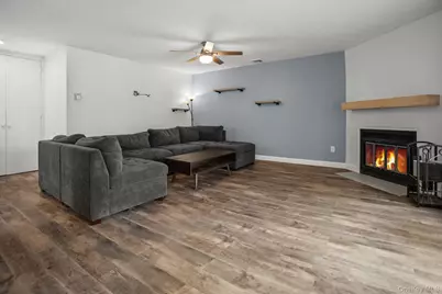 11 Woods Brooke Lane #1, Yorktown Heights, NY 10598 - Photo 4