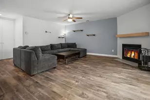 11 Woods Brooke Ln, Yorktown Heights, NY 10598 - Photo 4