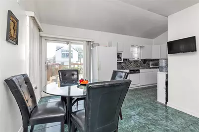 181 Oak Street, West Hempstead, NY 11552 - Photo 8