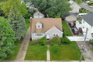 602 Leonard Ave, Uniondale, NY 11553 - Photo 2