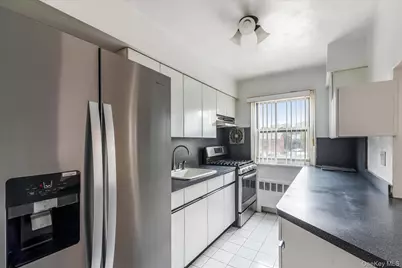 81-29 156th Avenue #4, Howard Beach, NY 11414 - Photo 6