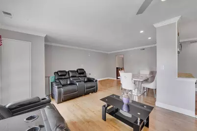43 Artist Lake Drive, Middle Island, NY 11953 - Photo 8