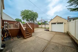 67-23 182nd St, Fresh Meadows, NY 11365 - Photo 34