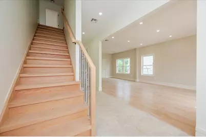 344 Bayview Avenue, Inwood, NY 11096 - Photo 2