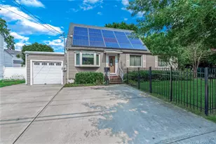 72 Harris Ave, Hewlett, NY 11557 - Photo 2